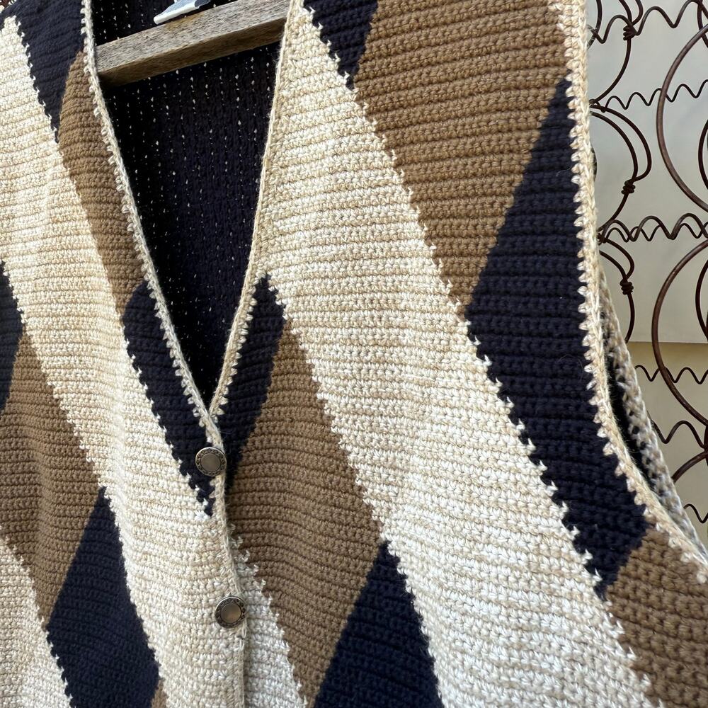 Vintage Grandpacore Neutral Boho Argyle Knit Sweater Vest LARGE Brown Tan Black - Picture 5 of 8
